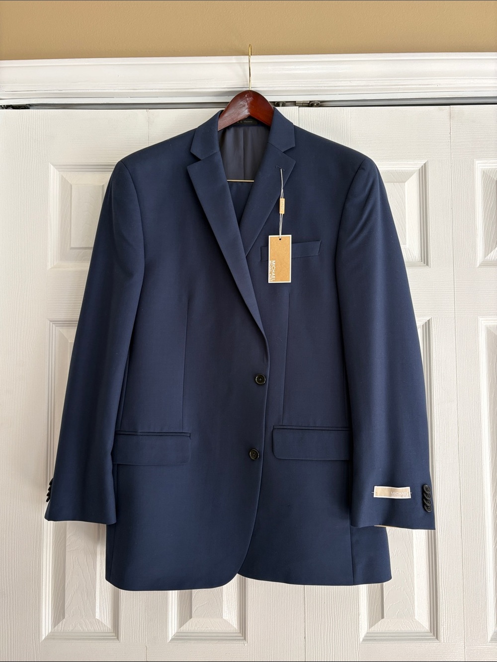 Michael Kors Men's Dark Navy Suit NWT